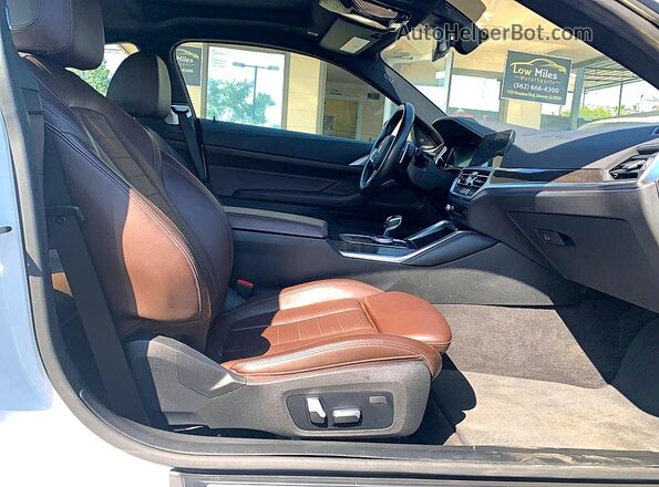 WBA13AR07MCF66830 2021 BMW M4 White Widok z tyłu