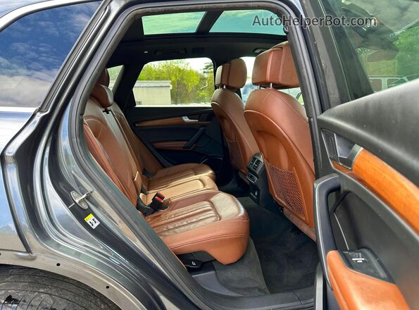 WA1EAAFY1N2044973 2022 AUDI Q5 Gray Widok zestawu wskaźników