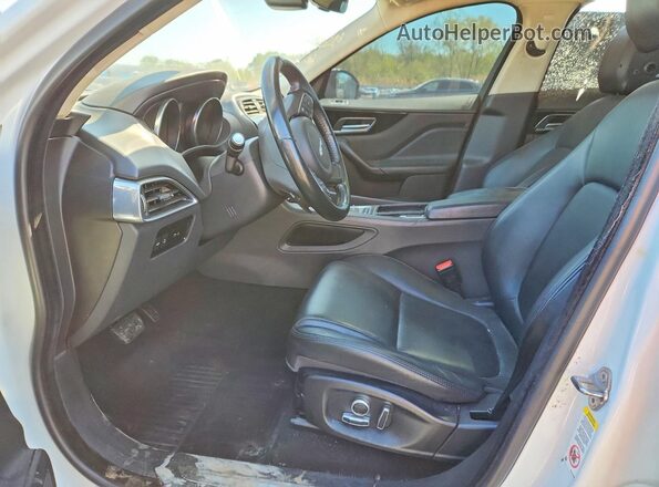 SADCJ2FX0LA649164 2020 JAGUAR F-PACE Белый Вид панели приборов