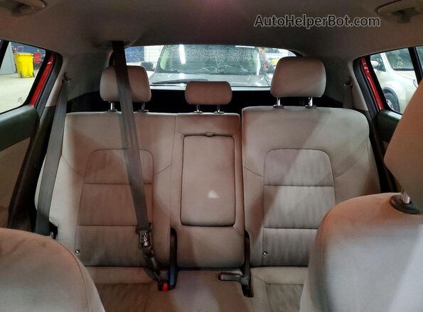 KNDPMCAC1H7157133 2017 KIA SPORTAGE Красный Вид задней части салона