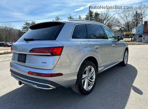 WA1LXAF75MD010227 2021 AUDI Q7 Серебряный Передняя правая четверть