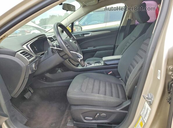 3FA6P0HD8HR290373 2017 FORD FUSION Золотой Вид панели приборов