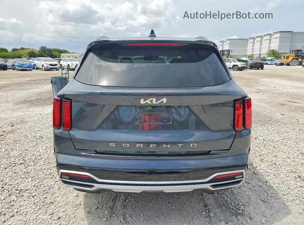 5XYRK4LF9NG139649 2022 KIA SORENTO Серый Вид салона спереди