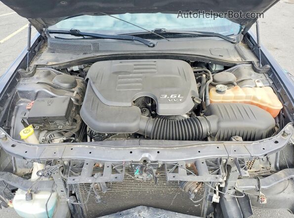 2C3CCAAG1GH351273 2016 CHRYSLER 300 Угольный Вид задней части салона