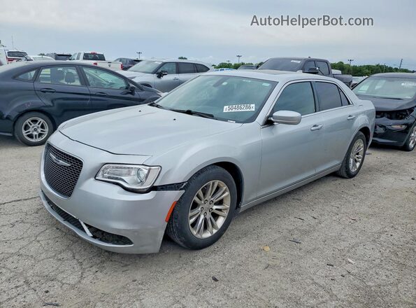 2C3CCAAG1KH648021 2019 CHRYSLER 300 Серебряный Передняя левая четверть