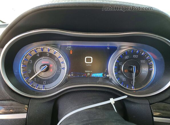 2C3CCAAG2HH612797 2017 CHRYSLER 300 Черный Вид щитка приборов