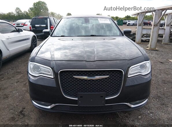 2C3CCAAG2HH617854 2017 CHRYSLER 300 Черный Вид спереди