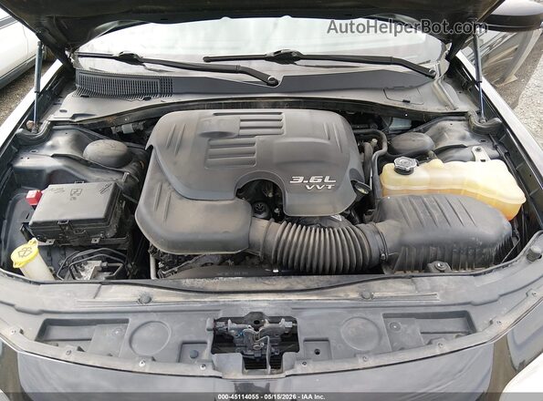 2C3CCAAG2HH617854 2017 CHRYSLER 300 Черный Вид сзади