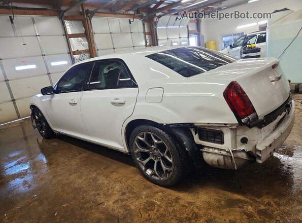 2C3CCAAG4JH294008 2018 CHRYSLER 300 Белый Задняя левая четверть