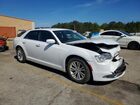 2019 Chrysler 300 Touring White vin: 2C3CCAAG4KH548088