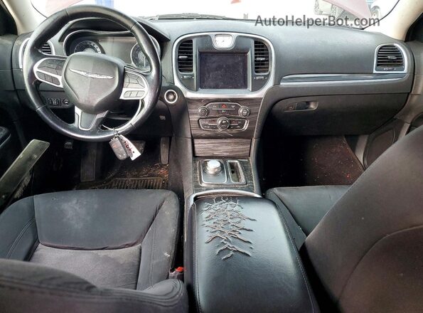 2C3CCAAG4LH115663 2020 CHRYSLER 300 Maroon Widok deski rozdzielczej