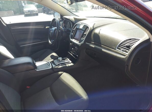 2C3CCAAG4MH609300 2021 CHRYSLER 300 Красный Вид салона спереди