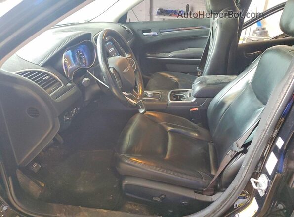 2C3CCAAG6MH661589 2021 CHRYSLER 300 Черный Вид салона спереди