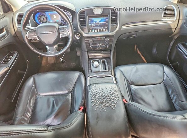 2C3CCAAG8GH142001 2016 CHRYSLER 300 Gray Vista del salpicadero