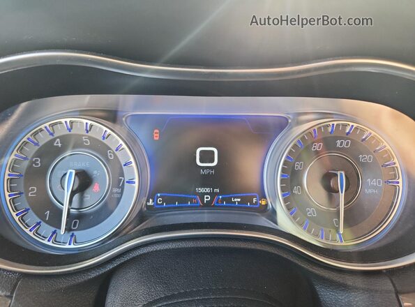 2C3CCAAG8KH758192 2019 CHRYSLER 300 Белый Вид щитка приборов