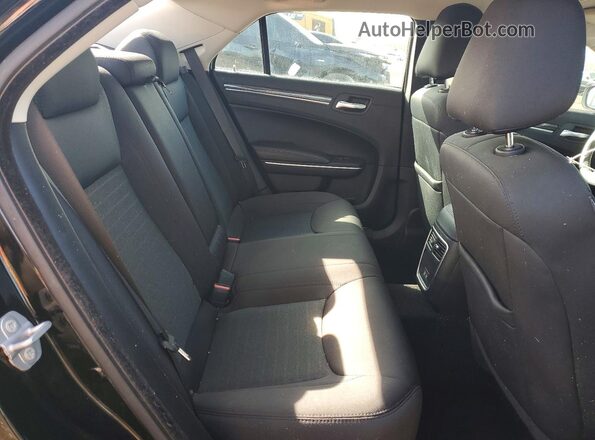2C3CCAAG8LH178992 2020 CHRYSLER 300 Черный Вид задних сидений