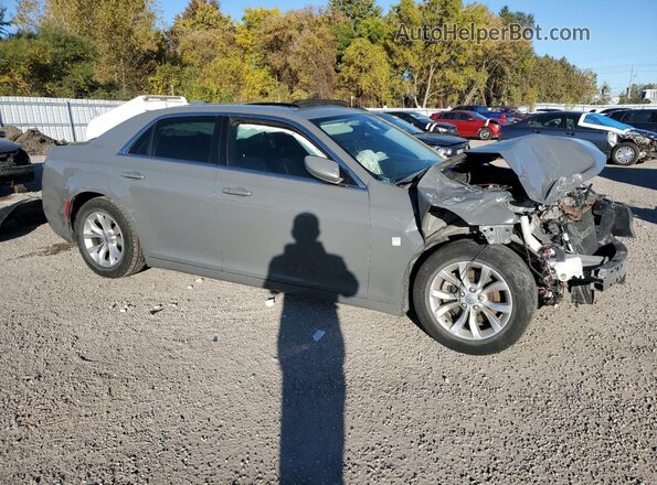 2C3CCAAG9JH239716 2018 CHRYSLER 300 Серый Передняя правая четверть
