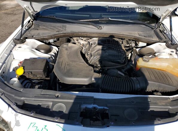 2C3CCAAGXNH134480 2022 CHRYSLER 300 White უკანა სალონის ხედი