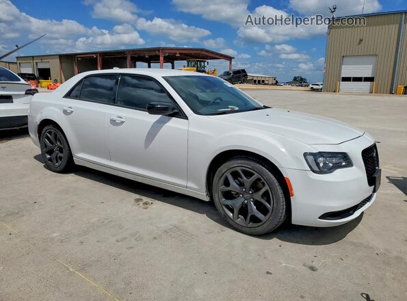 2C3CCAAGXNH198812 2022 CHRYSLER 300 Белый Передняя правая четверть