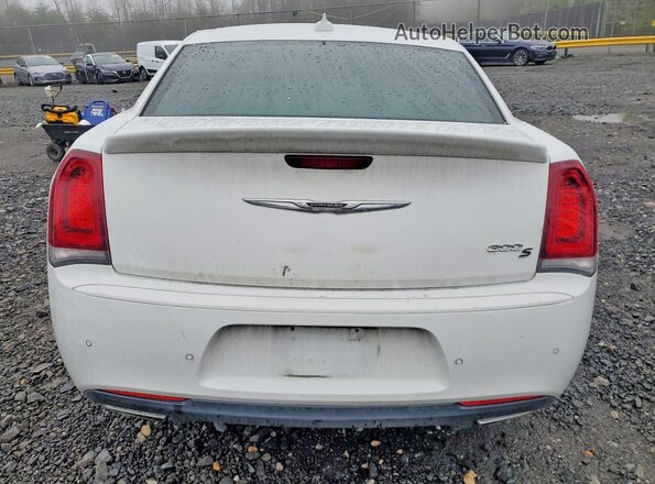 2C3CCABG1JH201640 2018 CHRYSLER 300 Белый Вид сзади