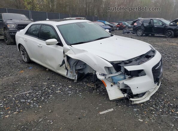 2C3CCABG1JH201640 2018 CHRYSLER 300 Белый Передняя правая четверть