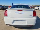 2018 Chrysler 300 S Белый vin: 2C3CCABG4JH216469
