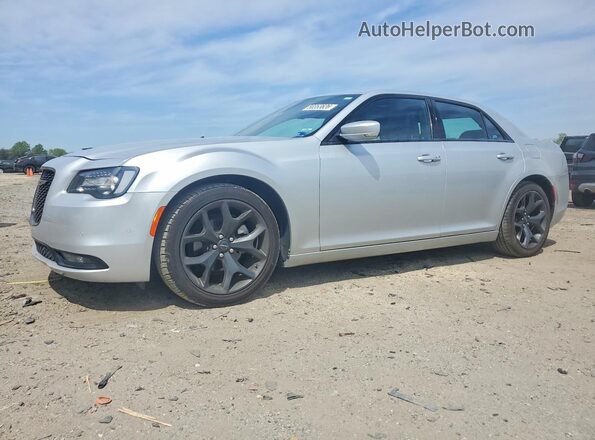 2C3CCABG4NH225811 2022 CHRYSLER 300 Silver Przód lewy