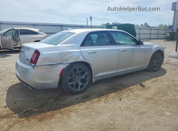 2C3CCABG4NH225811 2022 CHRYSLER 300 Silver Tył prawy