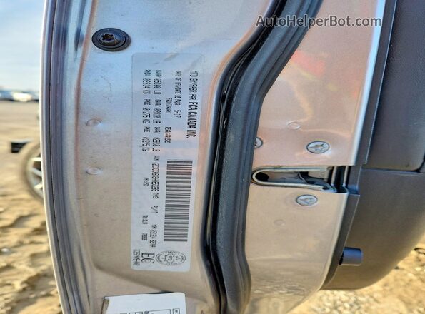 2C3CCABG9HH653295 2017 CHRYSLER 300 Silver Vista del compartimento del motor