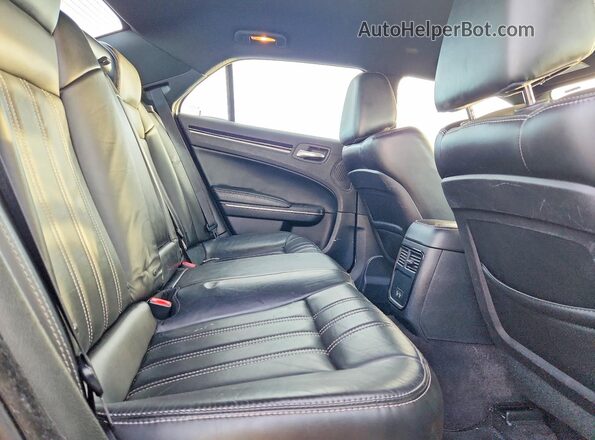 2C3CCABG9HH653295 2017 CHRYSLER 300 Silver Vista de los asientos traseros