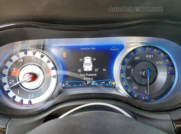 2C3CCABG9NH167582 2022 CHRYSLER 300 Серебряный Вид щитка приборов