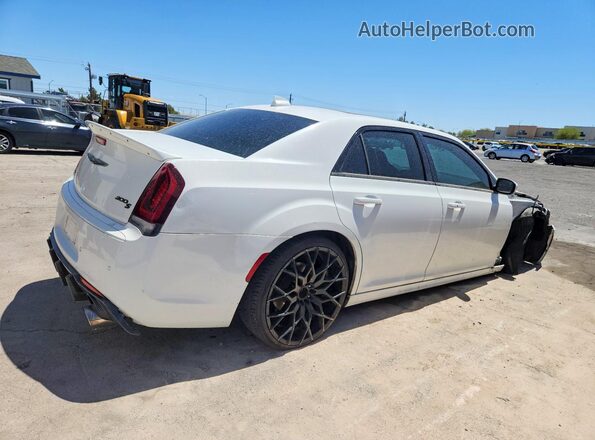 2C3CCABT8HH557963 2017 CHRYSLER 300 Белый Задняя правая четверть