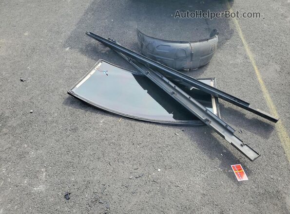 2C3CCADG8NH178988 2022 CHRYSLER 300 Black Engine compartment view