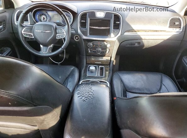 2C3CCAEG7HH586319 2017 CHRYSLER 300 Серый Вид панели приборов