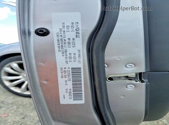 2C3CCAEG8JH137169 2018 CHRYSLER 300 Серебряный Вид подкапотного пространства
