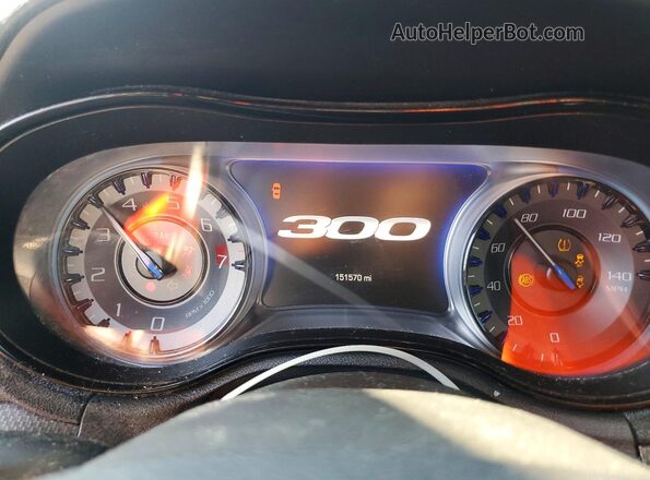 2C3CCAGG1GH111602 2016 CHRYSLER 300 Черный Вид щитка приборов
