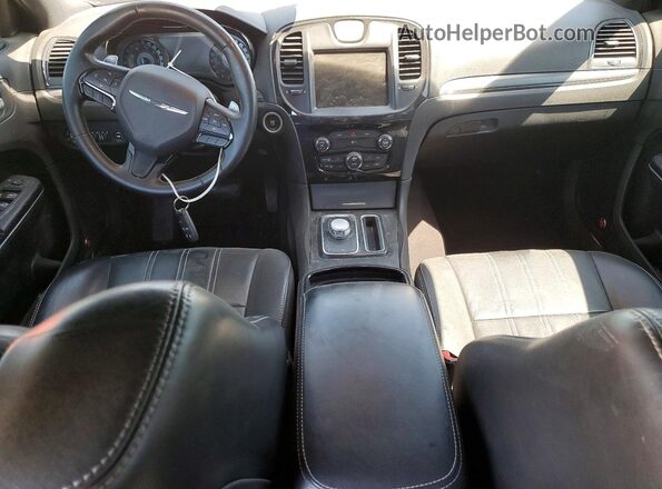 2C3CCAGG1GH234249 2016 CHRYSLER 300 Черный Вид панели приборов