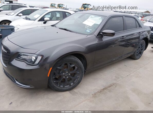 2C3CCAGG2LH151004 2020 CHRYSLER 300 Черный Передняя левая четверть