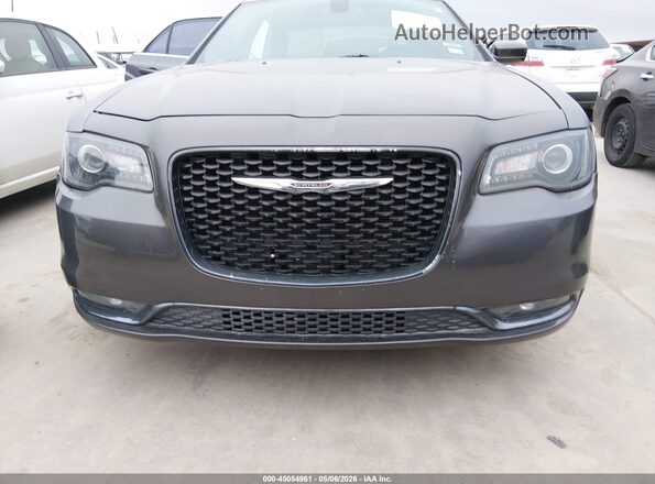 2C3CCAGG2LH151004 2020 CHRYSLER 300 Черный Вид задней части салона