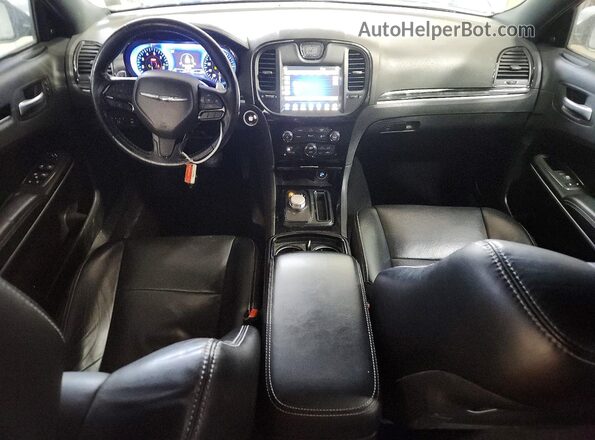 2C3CCAGG4NH135325 2022 CHRYSLER 300 White Vista del salpicadero