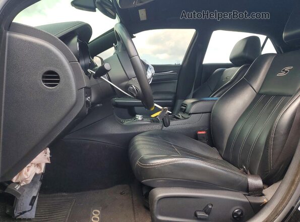 2C3CCAGG6HH512550 2017 CHRYSLER 300 Черный Вид салона спереди