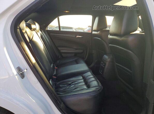 2C3CCAGGXHH534812 2017 CHRYSLER 300 White Rear seats view