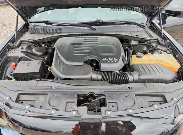 2C3CCARG0KH556547 2019 CHRYSLER 300 Черный Вид задней части салона