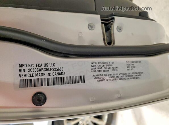 2C3CCARG5LH225660 2020 CHRYSLER 300 Silver Widok komory silnika