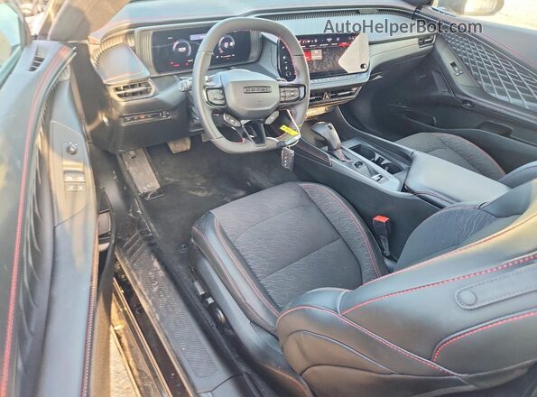 2C3CDBCK9SR538591 2025 DODGE CHARGER Черный Вид панели приборов