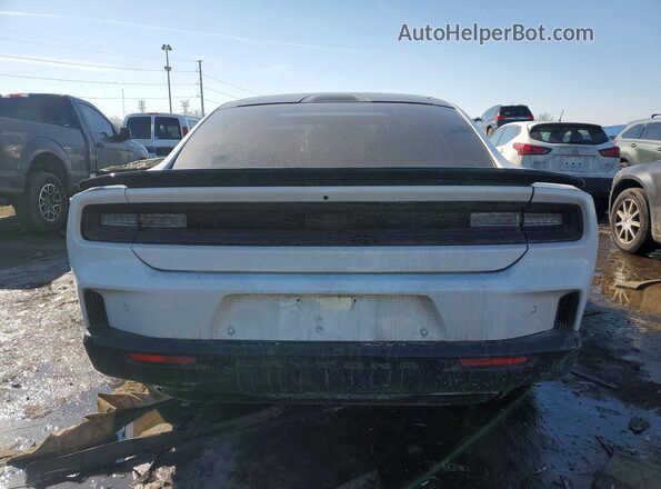 2C3CDBDKXRR167031 2024 DODGE CHARGER White Widok z tyłu