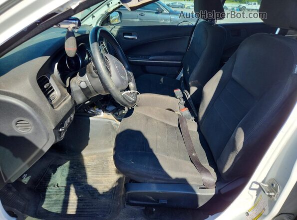 2C3CDXAG6JH163341 2018 DODGE CHARGER Белый Вид салона спереди