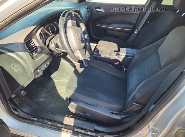 2C3CDXAT5KH568072 2019 DODGE CHARGER Серебряный Вид салона спереди