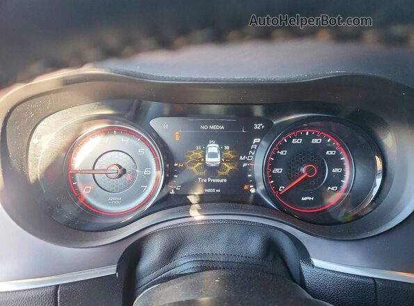 2C3CDXBG0KH573147 2019 DODGE CHARGER Серебряный Вид щитка приборов