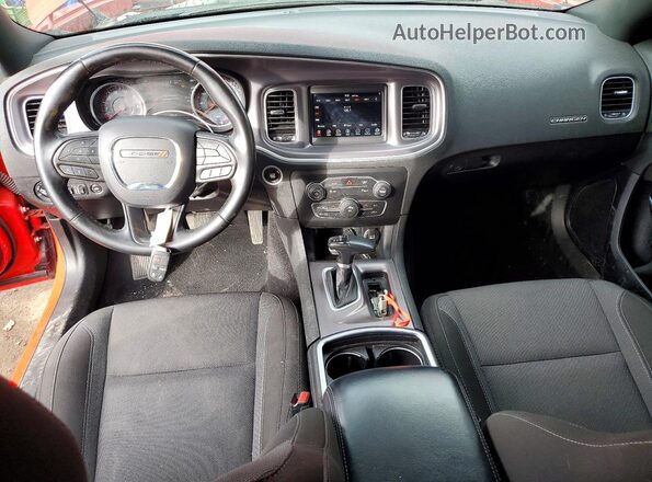 2C3CDXBG6NH261581 2022 DODGE CHARGER Красный Вид панели приборов